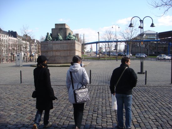 098-DSC04992.JPG.medium.jpeg